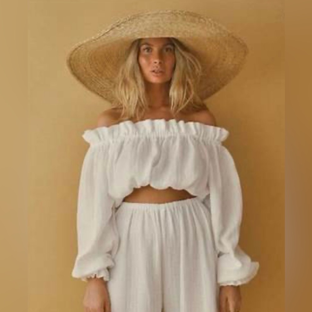 Boheme Goods Off-Shoulder Tan Peasant Blouse - Picture 2 of 3